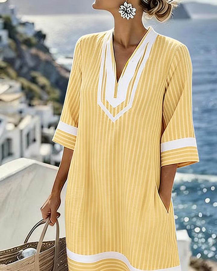 Valinda | Robe à Manches Courtes à Col V Rayée