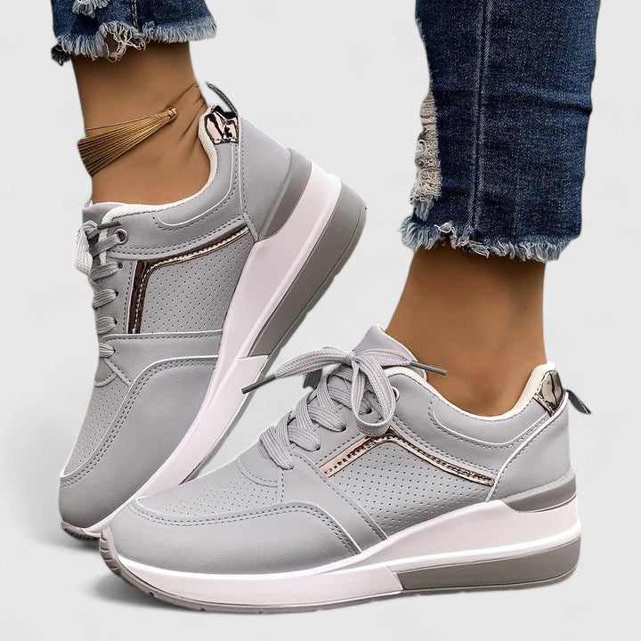 Nacira | CHAUSSURES ORTHOPÉDIQUES