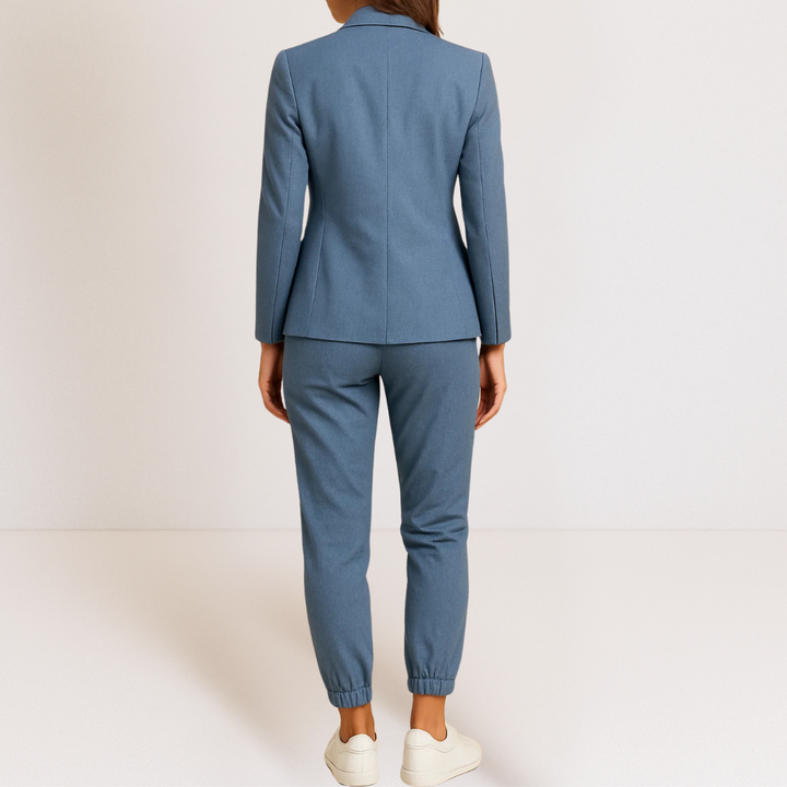 Blanche | Élégance Moderne dans un Ensemble Confortable