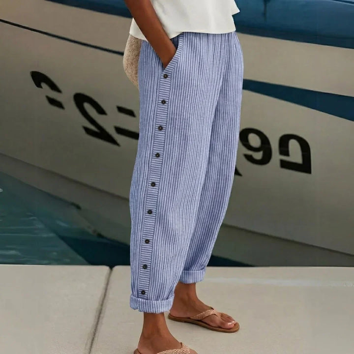 Cybèle | Pantalon à boutons rayé élégant