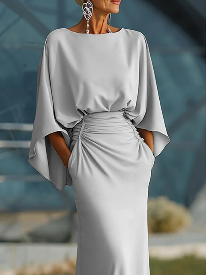Coraline | Robe élégante à dos nu avec décolleté en V