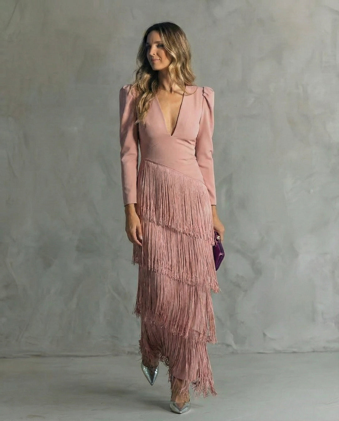 Charlotte | Robe midi élégante avec manches à franges