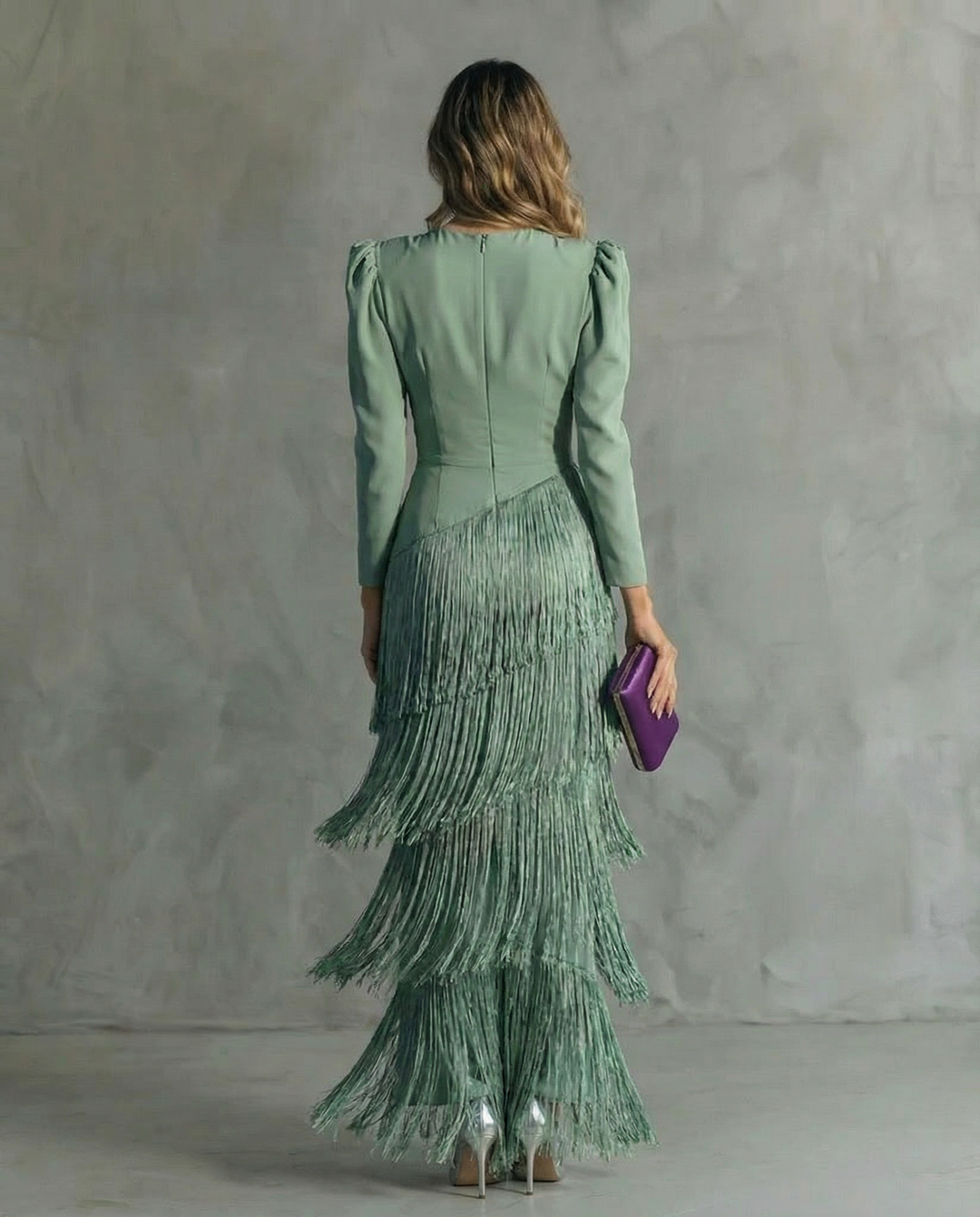 Charlotte | Robe midi élégante avec manches à franges